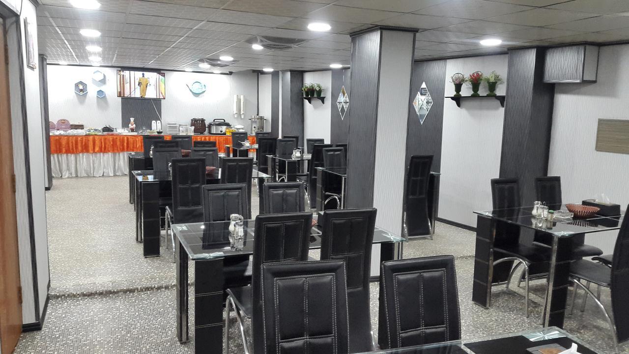 Dijlat Al Khair Hotel فندق دجلة الخير แบกแดด ภายนอก รูปภาพ