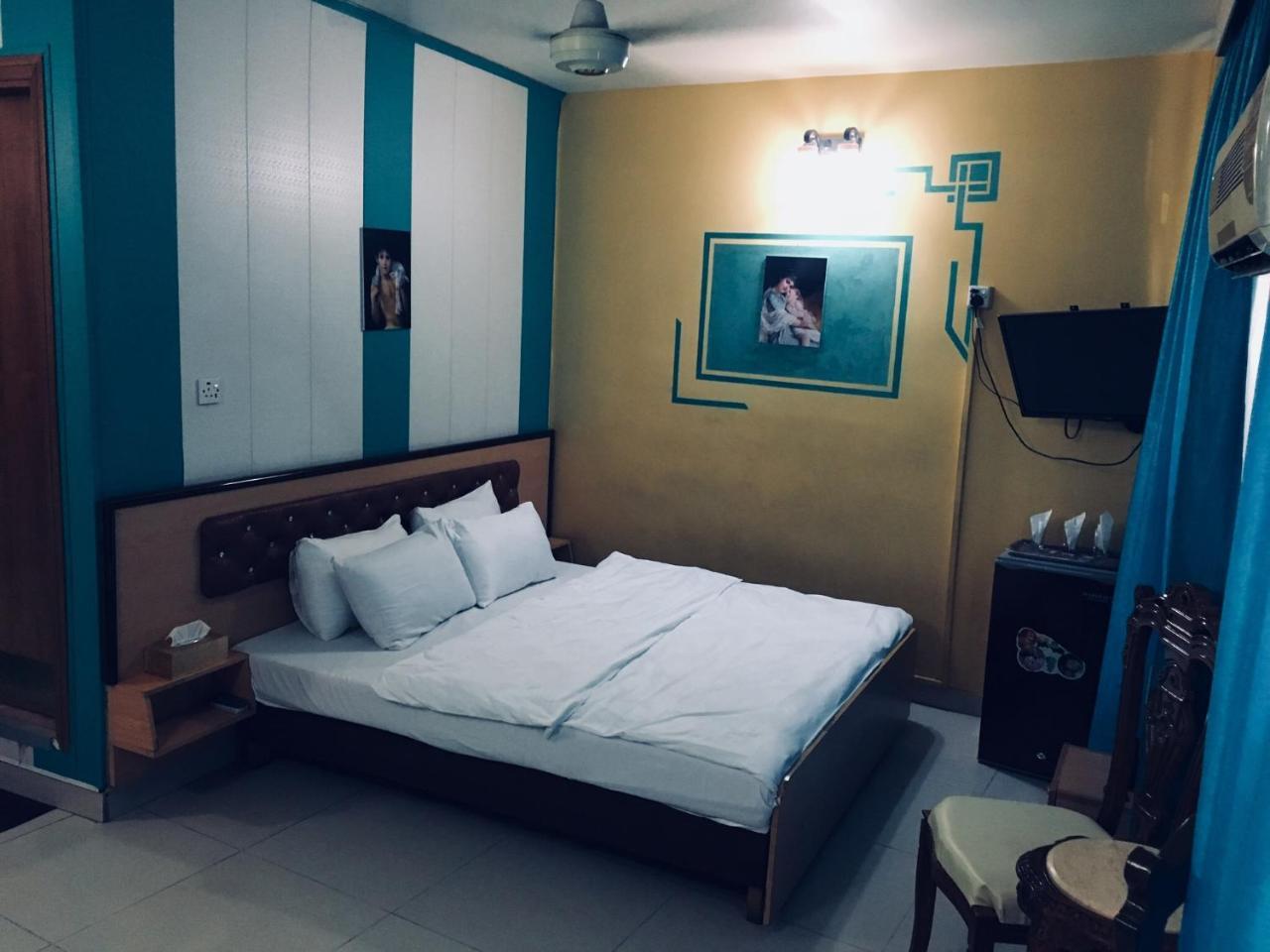 Dijlat Al Khair Hotel فندق دجلة الخير แบกแดด ภายนอก รูปภาพ